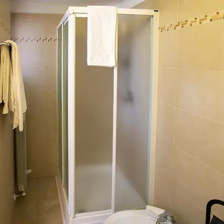 Borgo Paradiso Guest house Maccagno