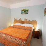 Borgo Paradiso Konukevi 3*